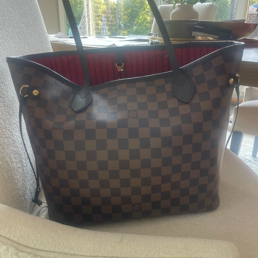Louis Vuitton Neverfull